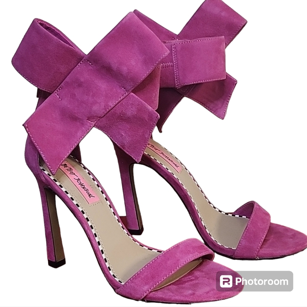 BETSY JOHNSON Frisky Fabric Heels